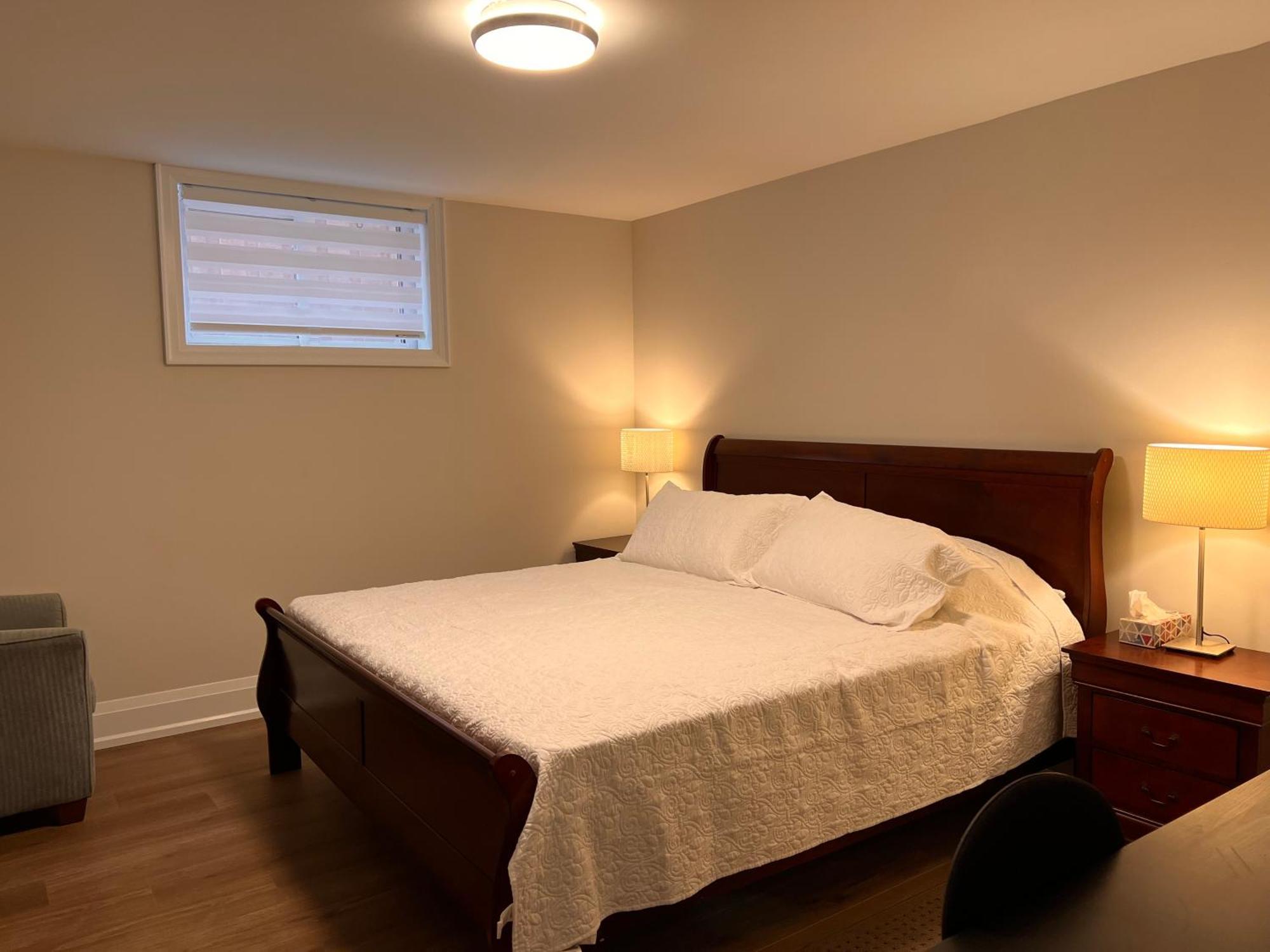 2 Bedroom 1 Parking Basement Unit Richmond Hill Eksteriør billede